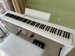 CASIO PRIVIA PX-1000 白 電子ピアノ３本ペダル付に関する画像です。