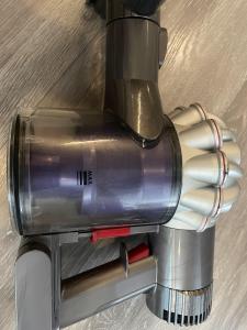 バンコク・売ります】Dyson ダイソン ハンディ掃除機 | フリマならバンコク掲示板