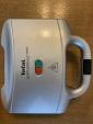 ホットサンドメーカー Tefal Sandwich Ultracompact SM155152に関する画像です。