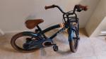 青い12インチの子供用自転車 ６０ユーロに関する画像です。