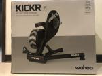 バイク・サイクリングトレーナー（Wahoo Kickr smart trainer)に関する画像です。