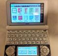 【送料込】電子辞書　EX-word XD-N9800　ドイツ語SDカード付きに関する画像です。