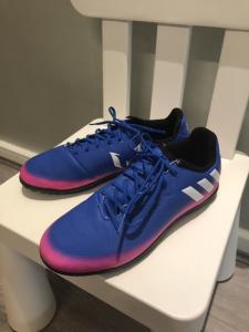 バンコク 売ります ジュニアサイズ Adidas サッカー トレーニングシューズ 22cm フリマならバンコク掲示板