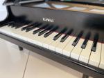 【KAWAI】 グランドピアノ 1114 （Toy Piano: 32鍵）に関する画像です。