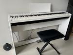 電子ピアノ　Roland FP-30に関する画像です。