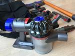 Dyson V8 Absolute掃除機に関する画像です。