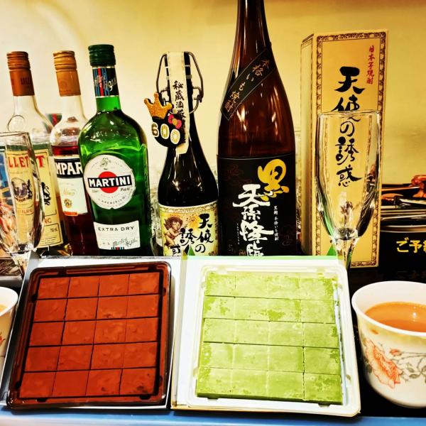 ヘアサロン&バル(24時間予約制年中無休で貸切)に関する画像です。