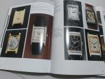 腕時計の歴史　洋書　古本　ハードカバーに関する画像です。