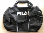 新品FILAスポーツバッグに関する画像です。