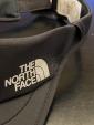 The North Face スポーツサンバイザーに関する画像です。