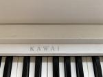 Kawai E piano 　河合デジタルピアノ　白　ペダル　木製に関する画像です。