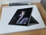 マイクロソフト Surface Pro 5 ノートパソコン　２０１７年モデルに関する画像です。
