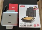 DASH NO-DRIP WAFFLE MAKER