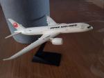 Japan Airline aeroplane modelに関する画像です。