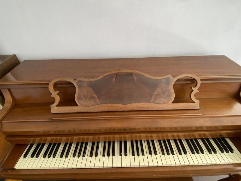 アップライトピアノ GRATIAE (グラチア) - 鍵盤楽器、ピアノ