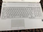 Fujitsu LIFEBOOK AH42/U FMVA42UW [アーバンホワイト]に関する画像です。