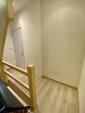 マーストリヒト周辺　住所登録可能　３階の南向き　全室改装３LDK　家具付き　駅10分　高速入口2分に関する画像です。