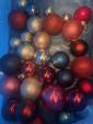 日本購入　210cmスリム　クリスマスツリー　ライト、デコレーションボール付きに関する画像です。