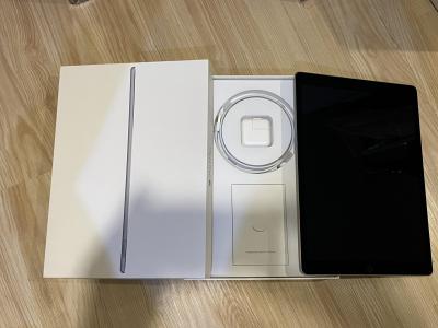 バンコク・売ります】(中古) Ipad Pro 12.9インチ 32GB 第一世代