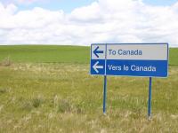 英語とフランス語の二ヶ国語が公用語のカナダにおける両言...