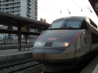 若者限定のフランス高速鉄道TGV乗り放題プラン！TGV...