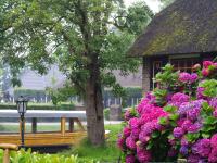 まるでジブリの世界？緑と水に囲まれたオランダの小さな村...