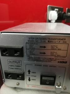 ロンドン 売ります 日本製変圧器 カシムラ 高容量 昇降変圧器 Ti 引取りに来てくれるなら値引可 フリマならロンドン掲示板