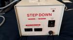 変圧器 STEP DOWN Model 1500Wに関する画像です。