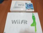 Wii＆Wii fit　ソフト1本（日本製）に関する画像です。