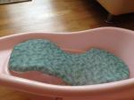 Baby bath tub with holderに関する画像です。