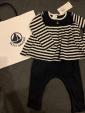 Petit Bateau 女児ロンパースに関する画像です。