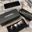 新品Chanelサングラスに関する画像です。