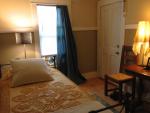 $550 Small Furnished Room