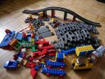 LEGO duplo　電車と線路に関する画像です。