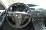 2013 Mazda 3 i Sport Sedan (黒)に関する画像です。